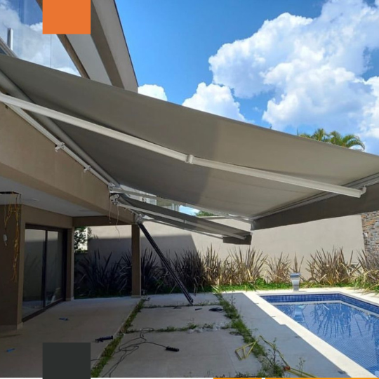 Toldo Cortina com Visor Toldo Cortina com Visor
